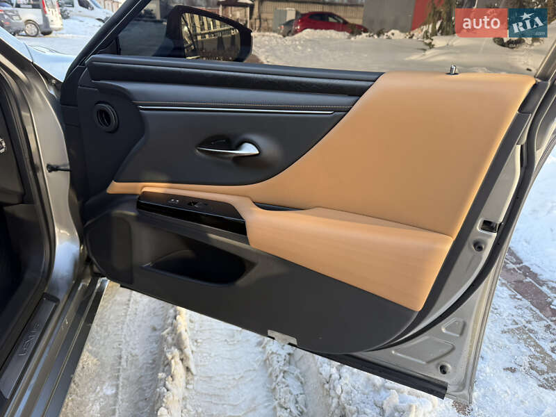 Седан Lexus ES 2021 в Днепре фото 45 Седан Lexus ES 2021 в Днепре