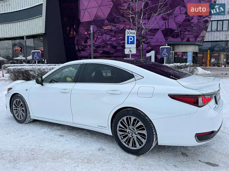 Седан Lexus ES 2020 в Киеве фото 5 Седан Lexus ES 2020 в Киеве