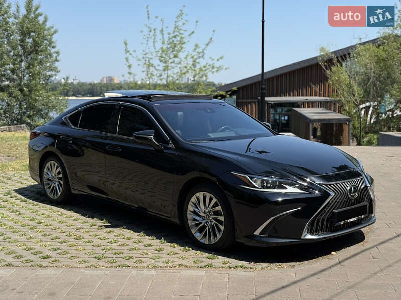 Седан Lexus ES 2018 в Києві