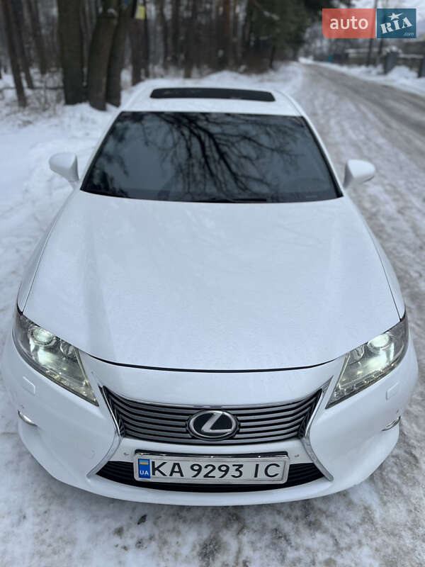 Седан Lexus ES 2013 в Києві фото Седан Lexus ES 2013 в Києві