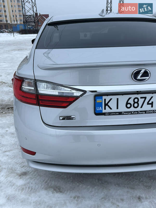 Седан Lexus ES 2014 в Киеве фото 20 Седан Lexus ES 2014 в Киеве