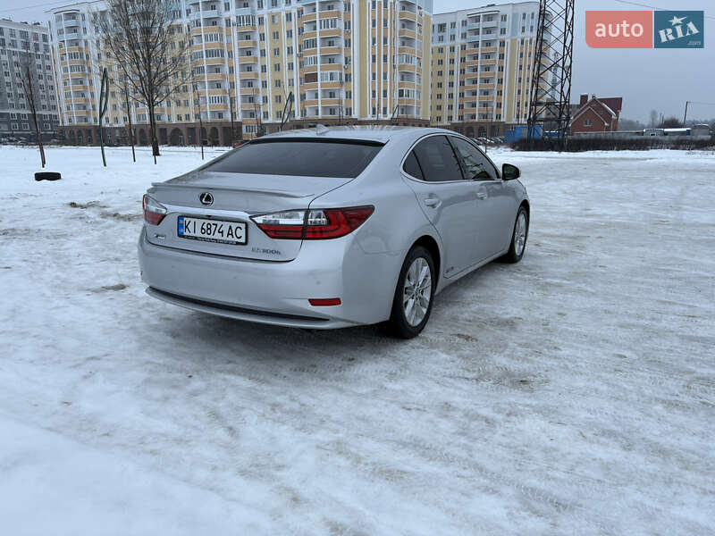 Седан Lexus ES 2014 в Киеве фото 6 Седан Lexus ES 2014 в Киеве
