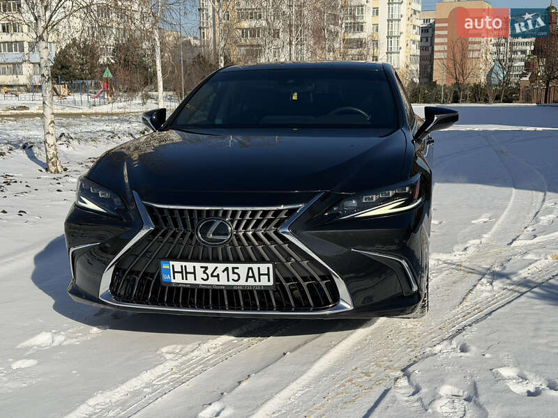 Седан Lexus ES 2024 в Одессе