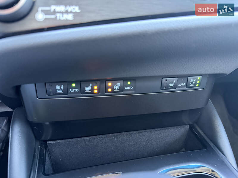 Седан Lexus ES 2024 в Одессе