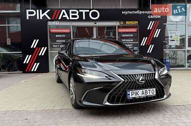 Седан Lexus ES 2022 в Львове