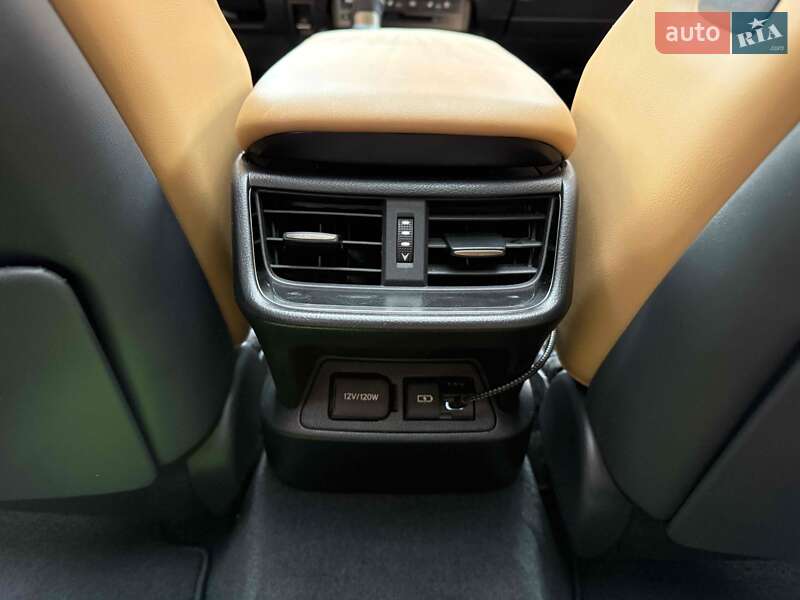 Седан Lexus ES 2022 в Львові