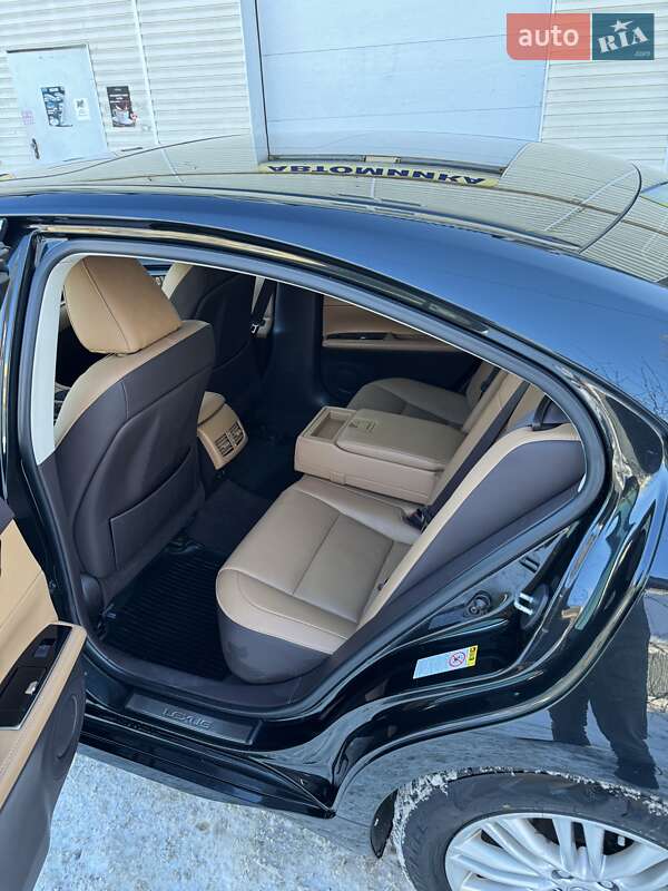 Седан Lexus ES 2016 в Киеве фото 6 Седан Lexus ES 2016 в Киеве