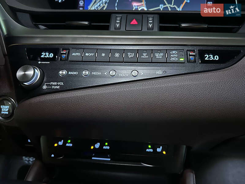 Седан Lexus ES 2021 в Дніпрі