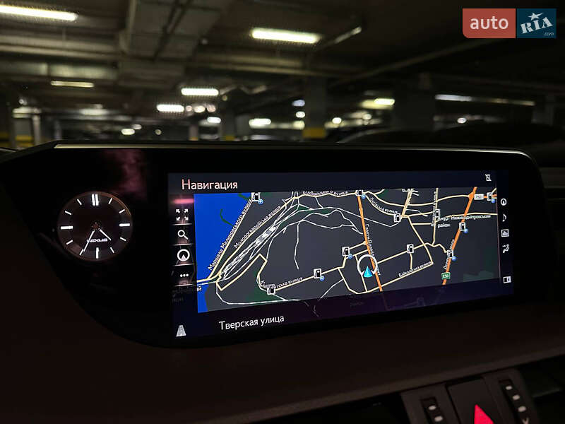Седан Lexus ES 2021 в Дніпрі