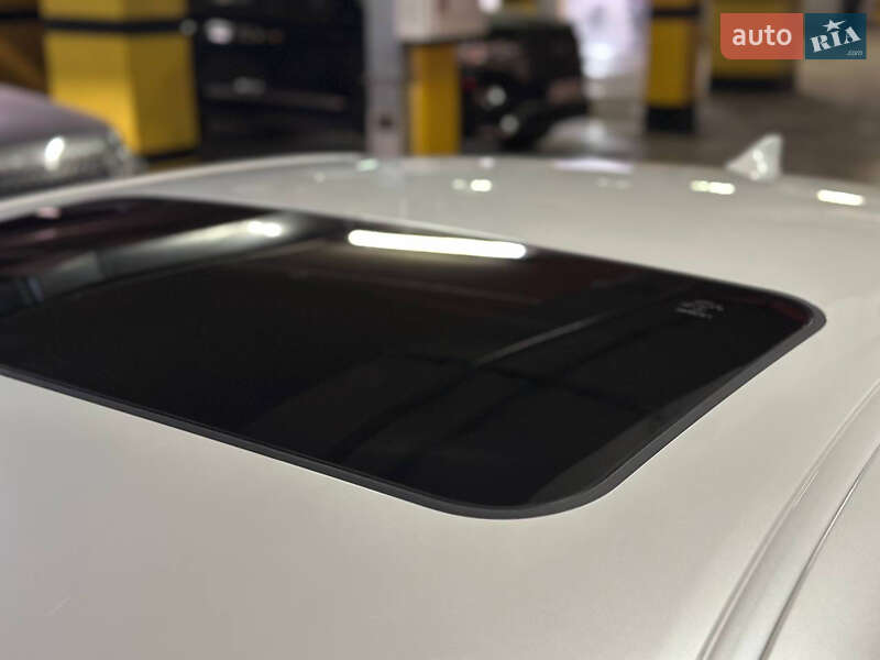 Седан Lexus ES 2021 в Дніпрі