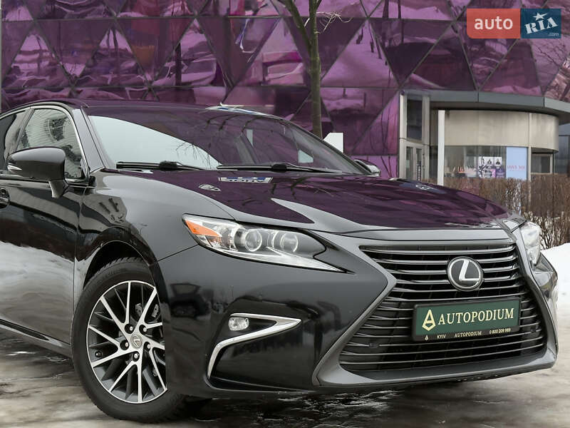 Седан Lexus ES 2016 в Києві