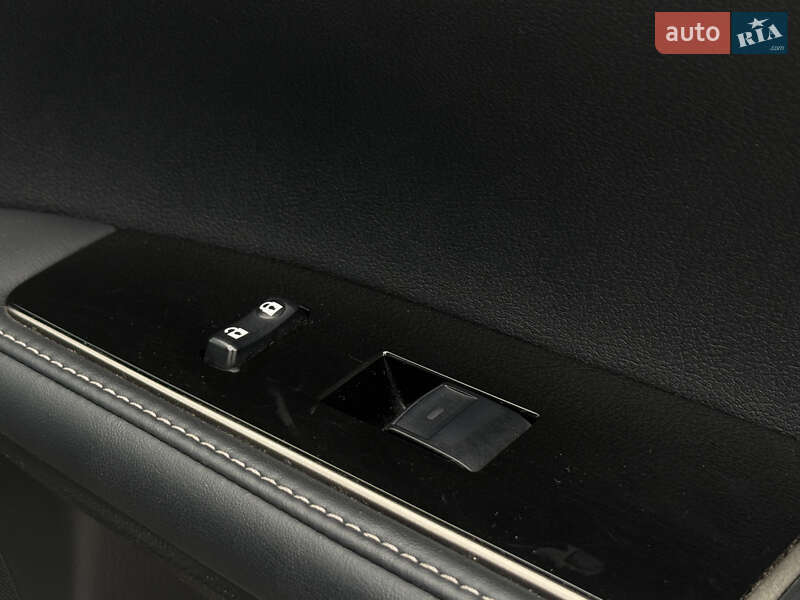 Седан Lexus ES 2016 в Києві