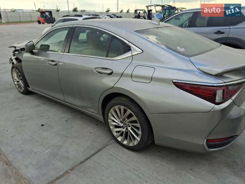 Седан Lexus ES 2019 в Києві фото Седан Lexus ES 2019 в Києві