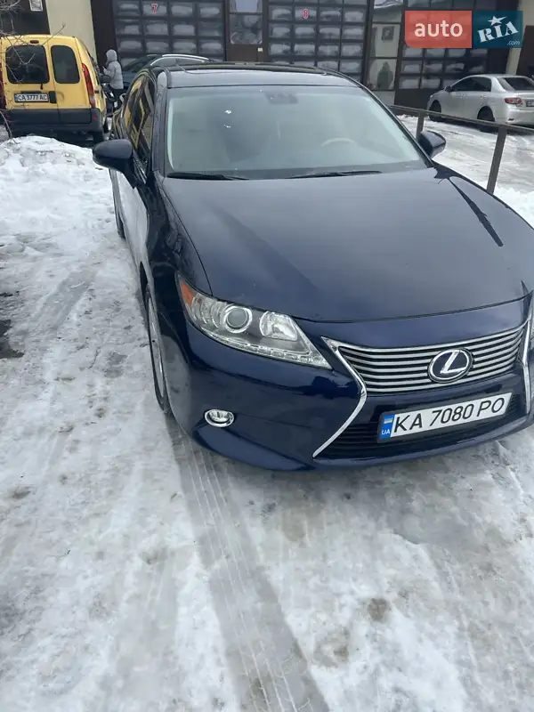 Lexus ES