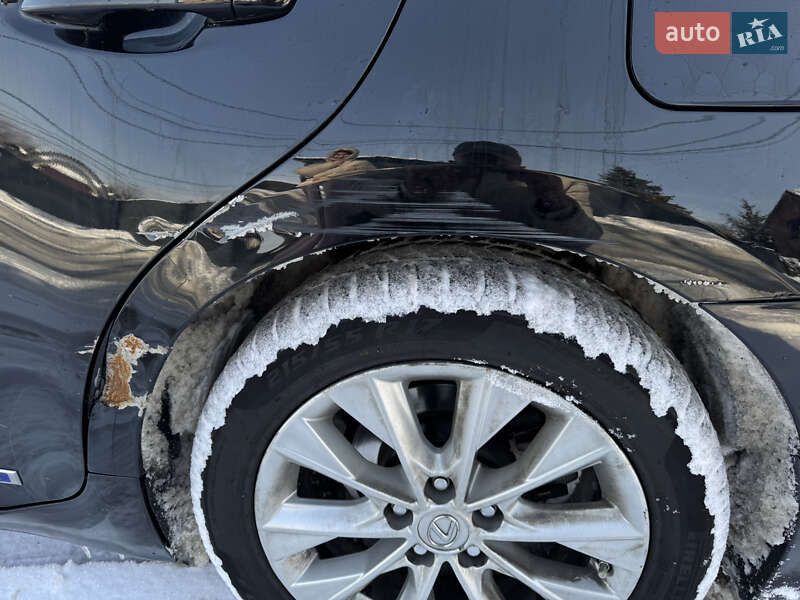 Седан Lexus ES 2012 в Крюківщині