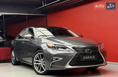 Седан Lexus ES 2018 в Киеве