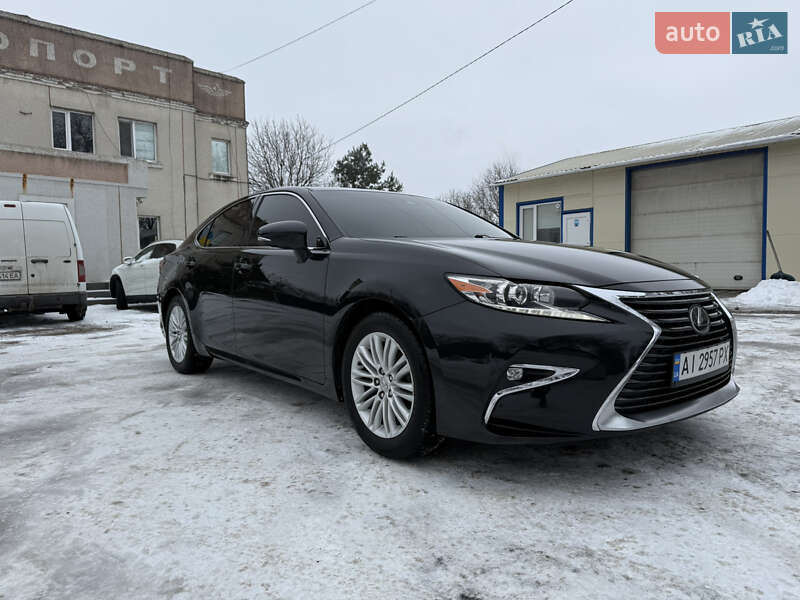 Седан Lexus ES 2018 в Бершаді фото 17 Седан Lexus ES 2018 в Бершаді