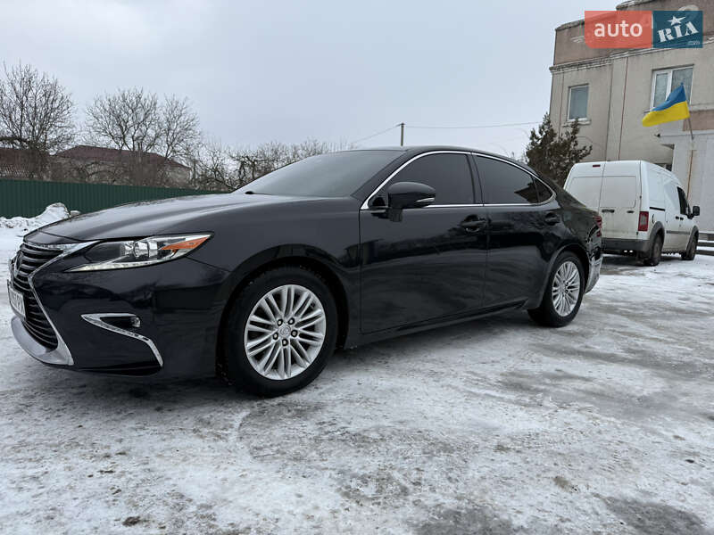Седан Lexus ES 2018 в Бершаді фото 26 Седан Lexus ES 2018 в Бершаді
