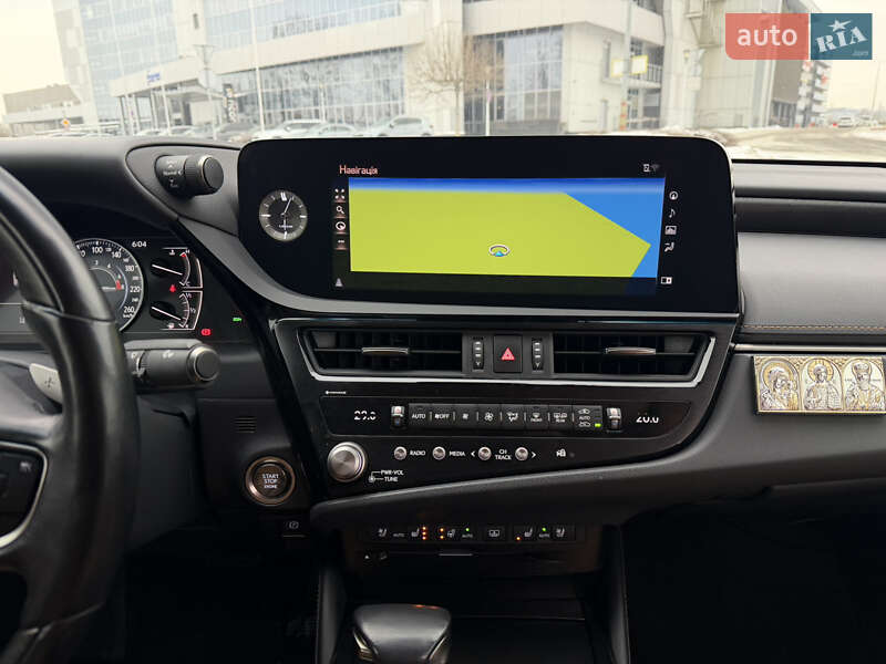 Седан Lexus ES 2021 в Києві