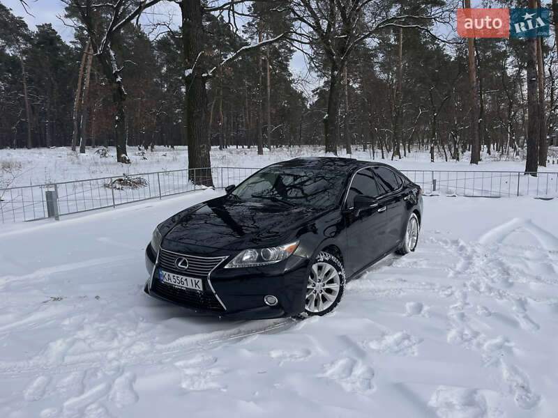 Седан Lexus ES 2014 в Києві