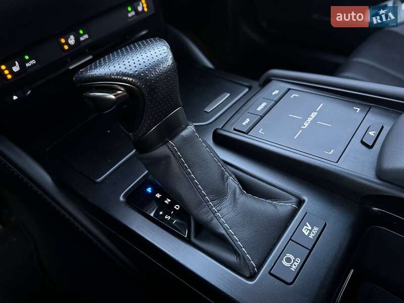 Седан Lexus ES 2020 в Києві