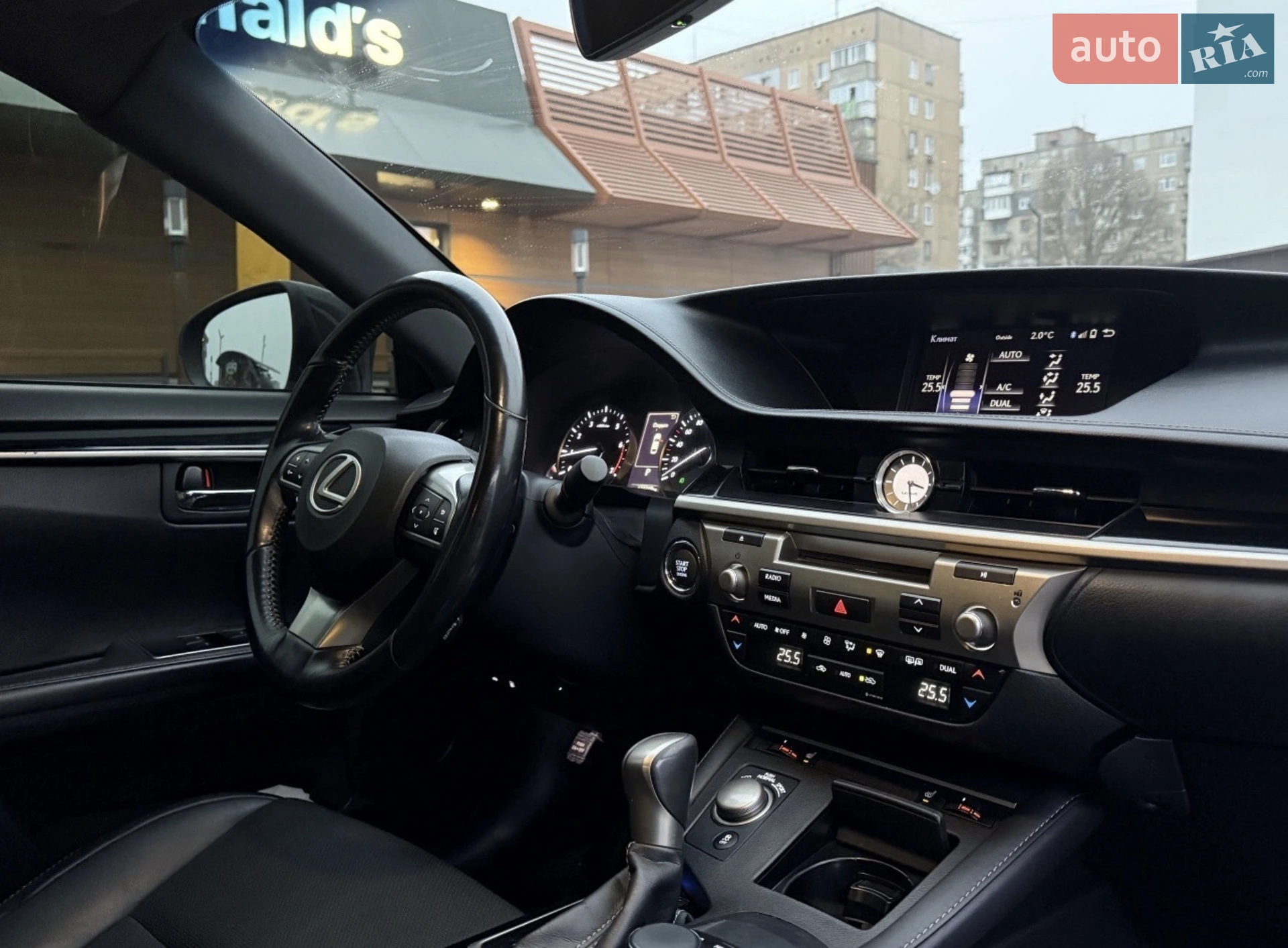 2016 Lexus ES - мініатюра 13