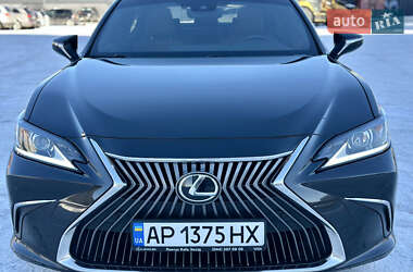 Седан Lexus ES 2020 в Киеве