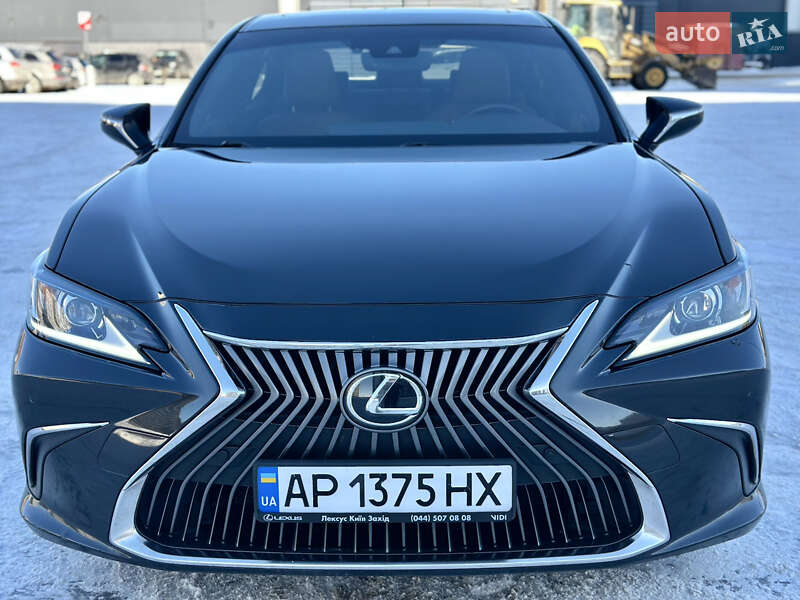 Седан Lexus ES 2020 в Киеве фото Седан Lexus ES 2020 в Киеве