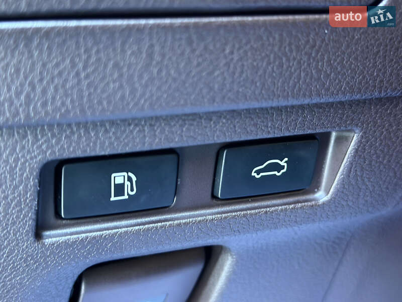 Седан Lexus ES 2020 в Киеве фото 66 Седан Lexus ES 2020 в Киеве