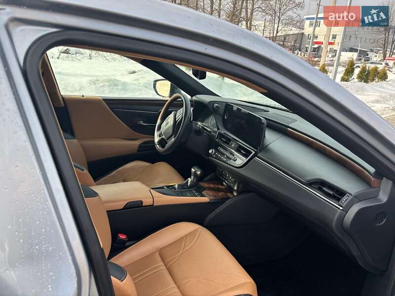 Седан Lexus ES 2022 в Тернополе фото 15 Седан Lexus ES 2022 в Тернополе
