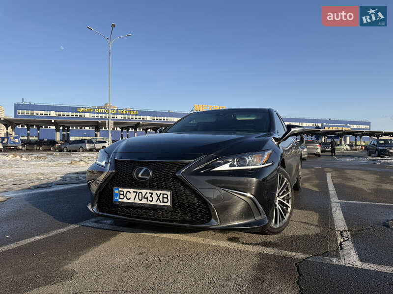 Седан Lexus ES 2023 в Киеве фото Седан Lexus ES 2023 в Киеве