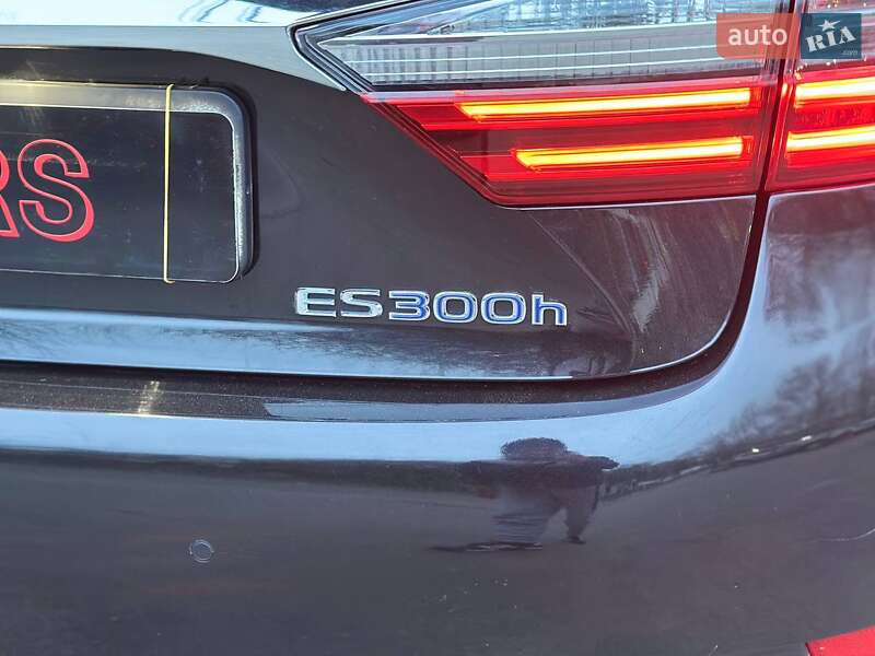 Седан Lexus ES 2016 в Одессе
