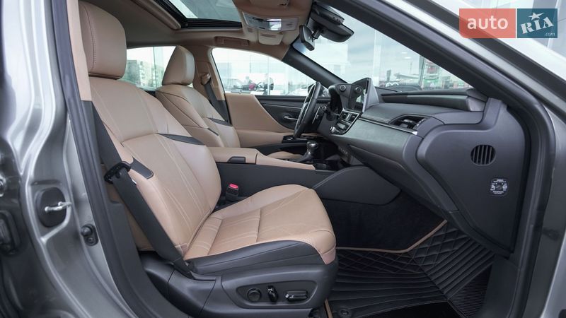 Седан Lexus ES 2022 в Львове фото 6 Седан Lexus ES 2022 в Львове