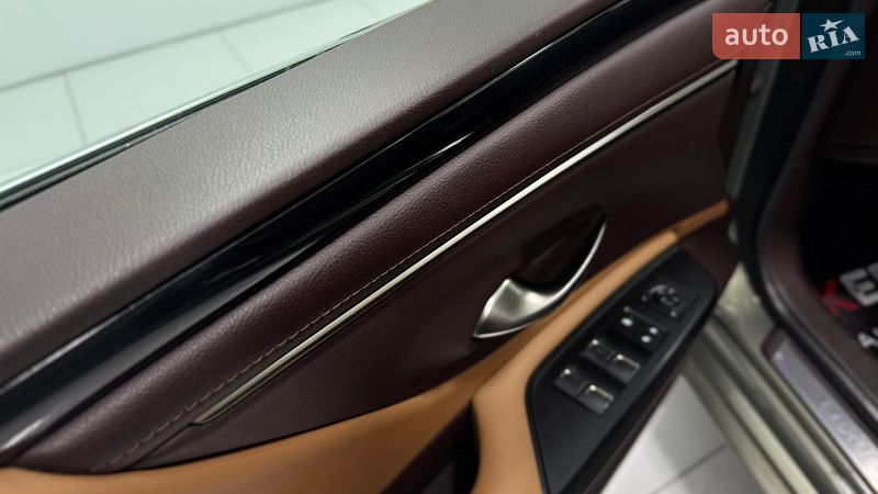 Седан Lexus ES 2020 в Одесі