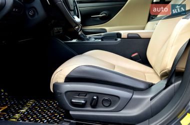 Седан Lexus ES 2019 в Одессе