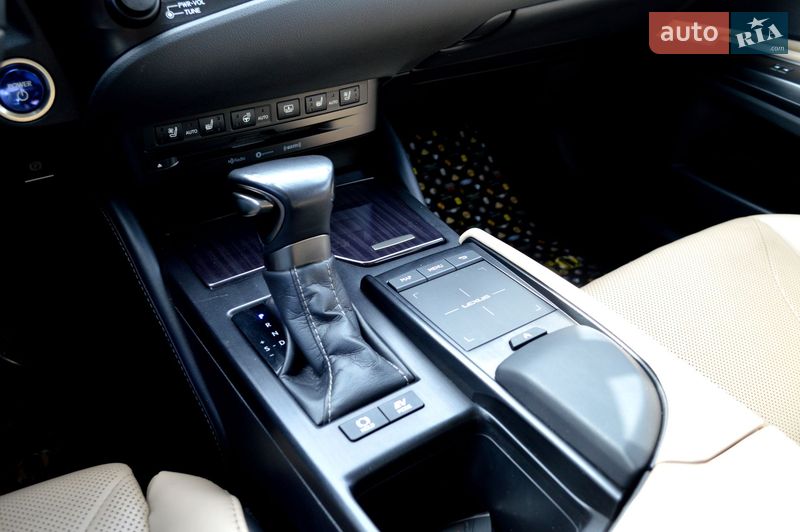 Седан Lexus ES 2019 в Одессе