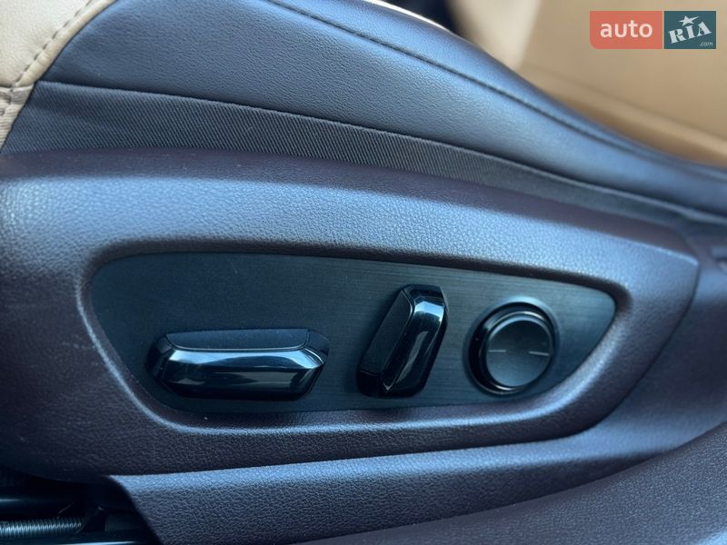 Седан Lexus ES 2020 в Києві фото 28 Седан Lexus ES 2020 в Києві