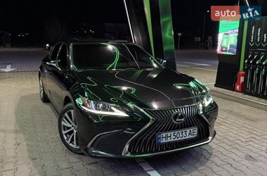 Седан Lexus ES 2018 в Одесі