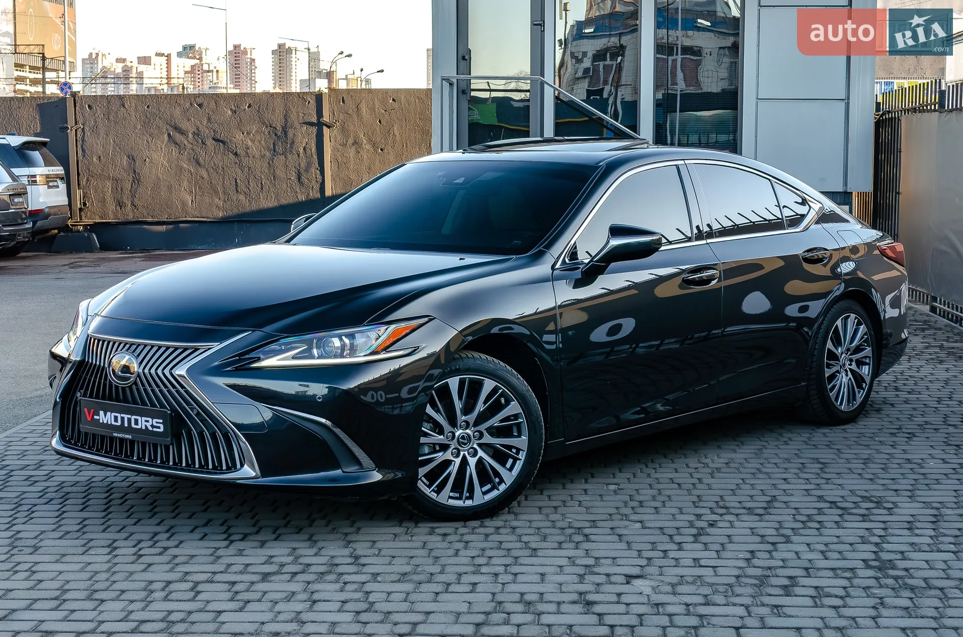 2020 Lexus ES - мініатюра 2