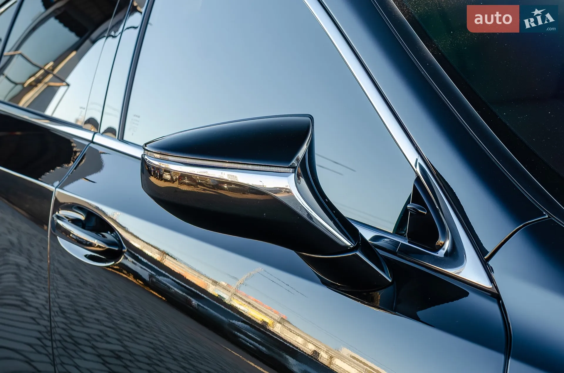 2020 Lexus ES - мініатюра 17