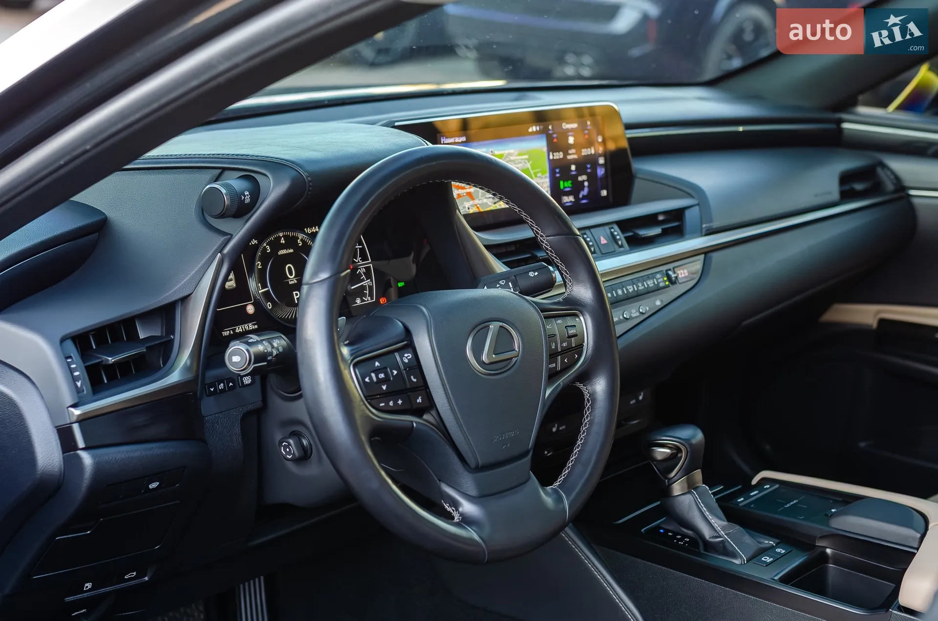 2020 Lexus ES - мініатюра 20