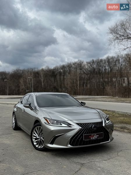 Седан Lexus ES 2021 в Дніпрі