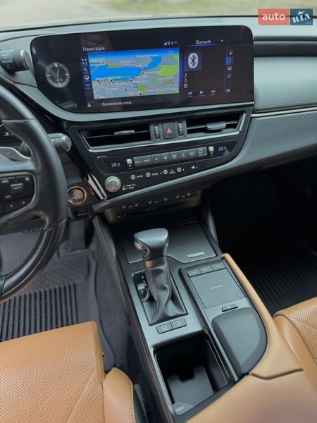 Седан Lexus ES 2021 в Дніпрі