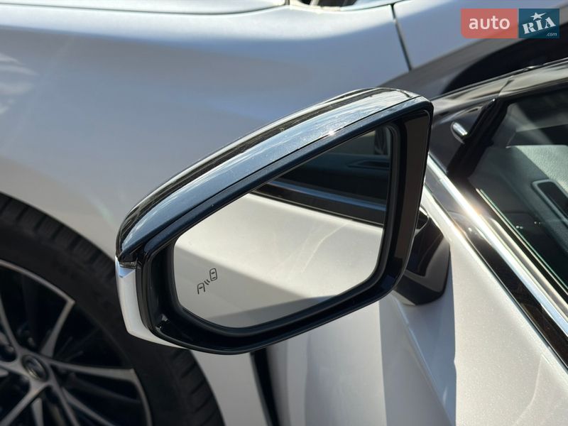 Седан Lexus ES 2022 в Одесі