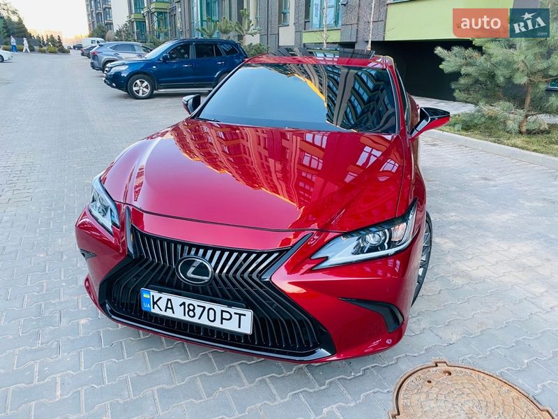 Седан Lexus ES 2019 в Києві