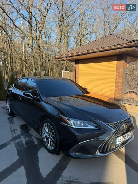 Lexus ES 2022