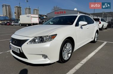 Седан Lexus ES 2013 в Киеве