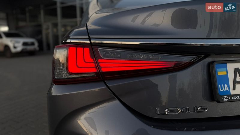Седан Lexus ES 2020 в Житомире