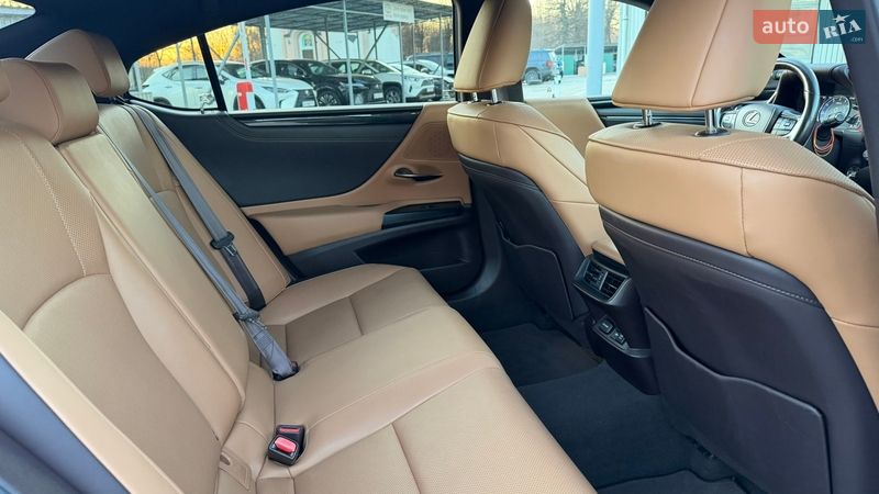 Седан Lexus ES 2020 в Житомире