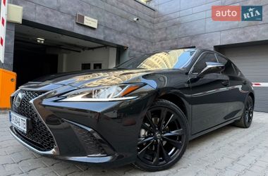 Седан Lexus ES 2024 в Києві